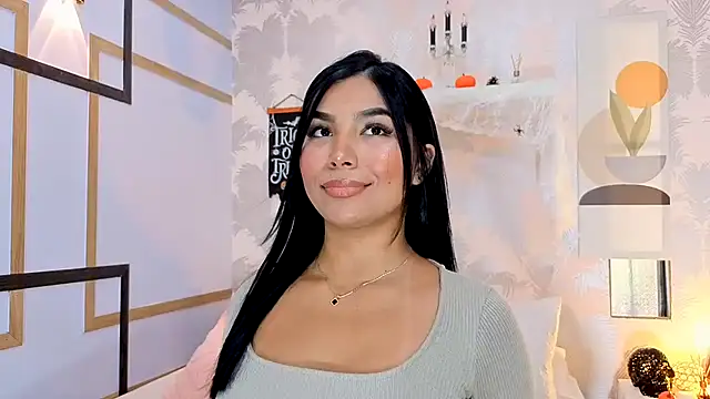 Snapshot of CharlotteGraay chatting on October 2025 07:58:02 PM CharlotteGraay online show from October 2025 07:58:02 PM