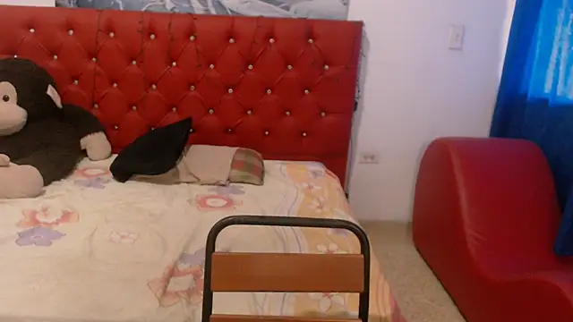 kitty squirt28 online show from February 2025 07:20:02 PM