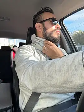 leonardohot1987 online show from November 2025 02:27:01 PM