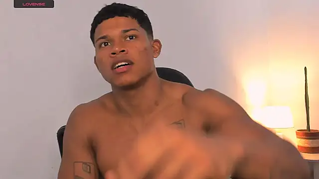 Snapshot of maxsteel177 chatting on March 2025 12:11:01 AM maxsteel177 online show from March 2025 12:11:01 AM