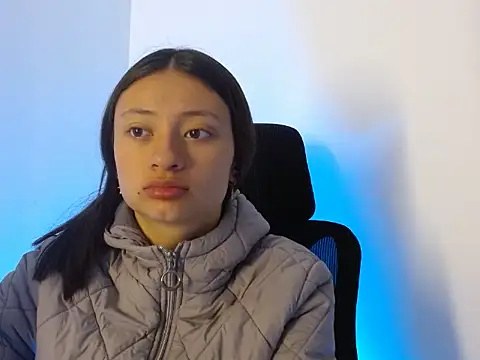 Greta Glimmer28 online show from November 2025 01:54:02 PM