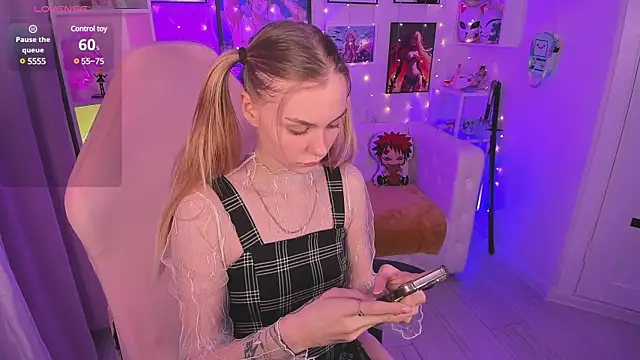 Molly Pink  online show from January 2025 05:44:02 PM