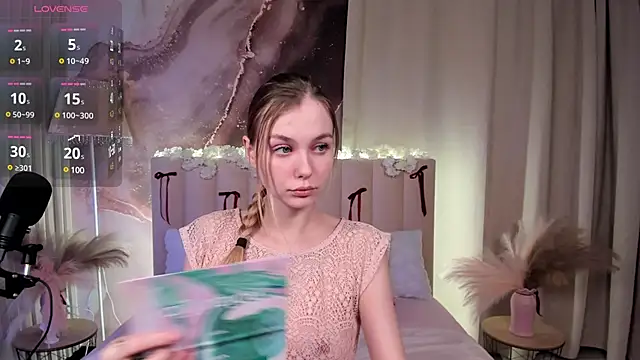 Molly Pink  online show from February 2025 04:54:01 AM