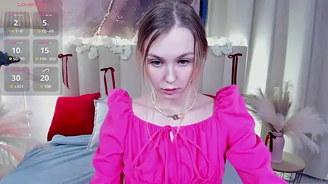 Molly Pink  online show from March 2025 12:17:01 PM