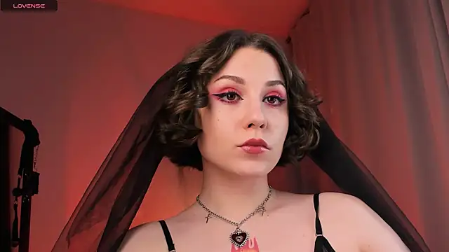 Snapshot of Eva_Moss_ chatting on February 2025 12:41:01 AM Eva Moss online show from February 2025 12:41:01 AM