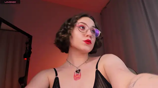 Snapshot of Eva_Moss_ chatting on February 2025 03:39:02 AM Eva Moss online show from February 2025 03:39:02 AM