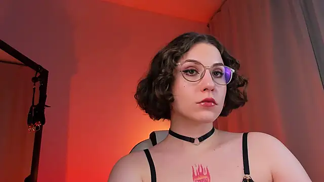 Snapshot of Eva_Moss_ chatting on February 2025 09:14:02 PM Eva Moss online show from February 2025 09:14:02 PM