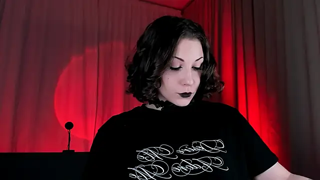 Snapshot of Eva_Moss_ chatting on October 2025 07:24:02 PM Eva Moss online show from October 2025 07:24:02 PM