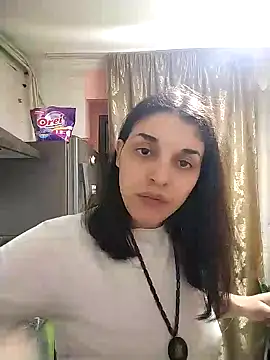 Rosanna Rennie online show from February 2025 04:44:01 PM