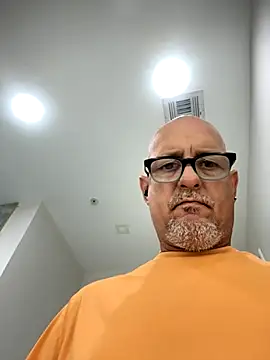 carlospingalinda online show from October 2025 09:43:02 PM