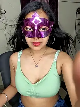 Snapshot of Babbyy_doll chatting on March 2025 09:45:02 PM Babbyy doll online show from March 2025 09:45:02 PM