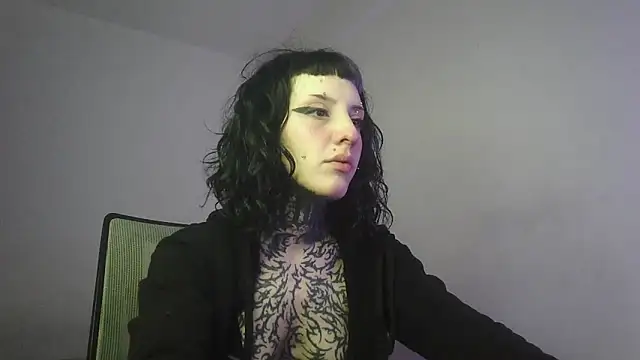 Snapshot of bad_doll_bb chatting on September 2025 04:12:02 AM bad doll bb online show from September 2025 04:12:02 AM