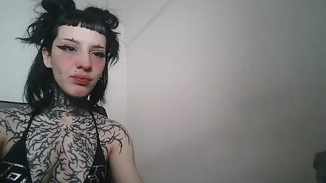 Snapshot of bad_doll_bb chatting on September 2025 06:40:02 PM bad doll bb online show from September 2025 06:40:02 PM