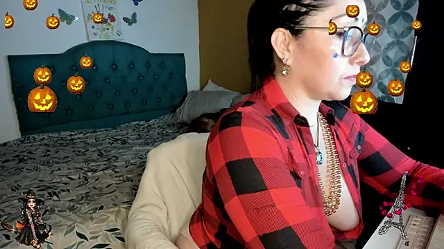 Snapshot of nataparis chatting on October 2025 12:55:02 AM nataparis online show from October 2025 12:55:02 AM