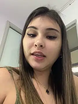 Aitana Hilton  online show from October 2025 11:41:02 AM