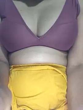 Snapshot of nikkibenza chatting on December 2025 07:36:01 AM nikkibenza online show from December 2025 07:36:01 AM