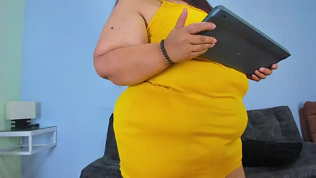 Charlotte curvy  online show from January 2025 11:12:02 PM
