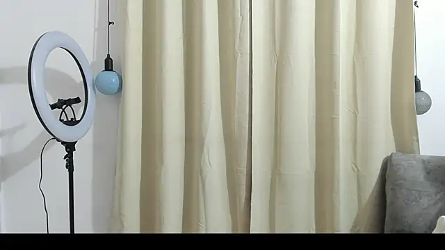 Snapshot of blueroom_party chatting on January 2025 12:36:02 PM blueroom party online show from January 2025 12:36:02 PM