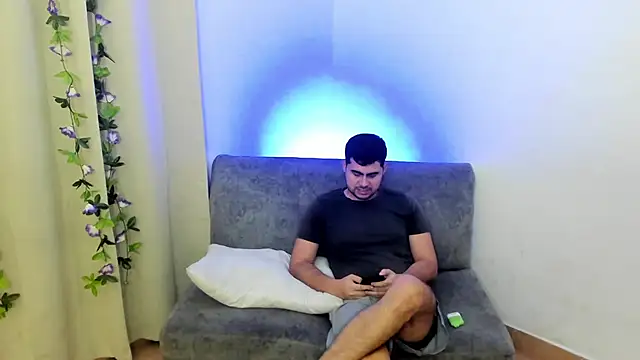 Snapshot of blueroom_party chatting on February 2025 12:26:02 PM blueroom party online show from February 2025 12:26:02 PM