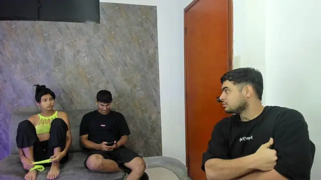 Snapshot of blueroom_party chatting on March 2025 12:41:01 PM blueroom party online show from March 2025 12:41:01 PM