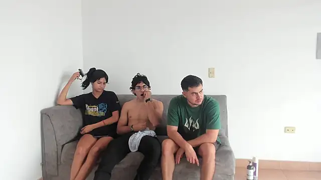 Snapshot of blueroom_party chatting on March 2025 01:18:02 PM blueroom party online show from March 2025 01:18:02 PM