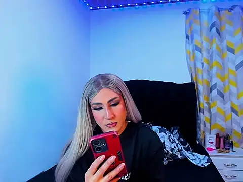 Snapshot of Georgina_Giio chatting on November 2025 08:58:02 AM Georgina Giio online show from November 2025 08:58:02 AM