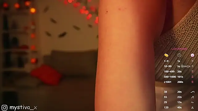 Snapshot of EliyaX chatting on November 2025 05:15:01 PM EliyaX online show from November 2025 05:15:01 PM