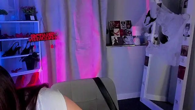 Snapshot of Sahara_Shields chatting on October 2025 10:19:02 AM Sahara Shields online show from October 2025 10:19:02 AM