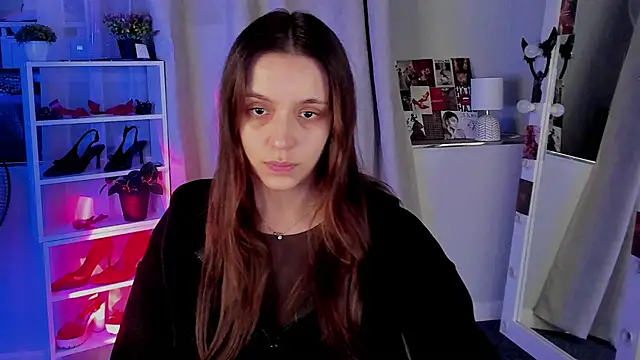 Snapshot of Sahara_Shields chatting on November 2025 10:36:02 AM Sahara Shields online show from November 2025 10:36:02 AM