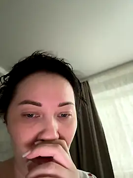 Kiss My Body online show from October 2025 09:32:02 AM