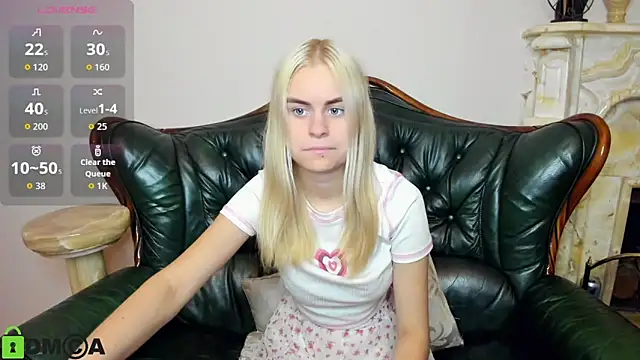 HillEva online show from September 2025 07:58:02 PM