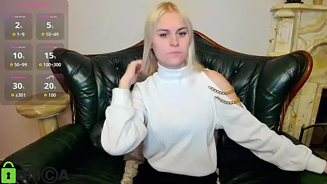 HillEva online show from October 2025 07:54:01 PM