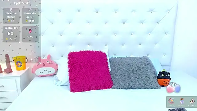 littleslut1 online show from October 2025 08:07:01 PM