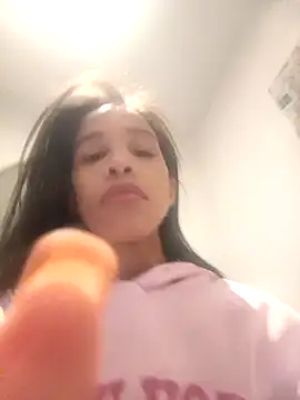 Snapshot of Keyler_True18 chatting on February 2025 10:15:01 PM Keyler True18 online show from February 2025 10:15:01 PM