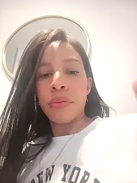 Snapshot of Keyler_True18 chatting on February 2025 06:43:01 PM Keyler True18 online show from February 2025 06:43:01 PM