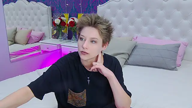 via mayer  online show from March 2025 06:29:01 PM