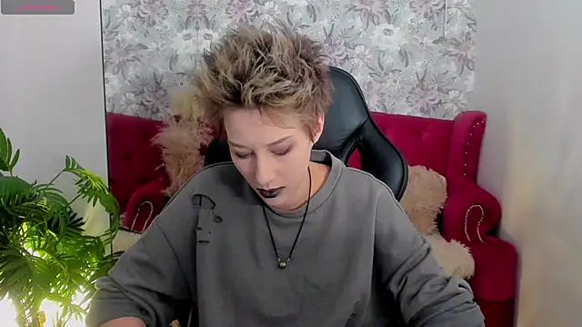 via mayer  online show from March 2025 11:45:02 PM