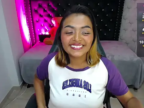 madelein m online show from February 2025 12:24:01 AM