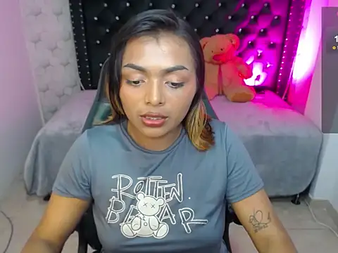 madelein m online show from February 2025 01:44:02 AM