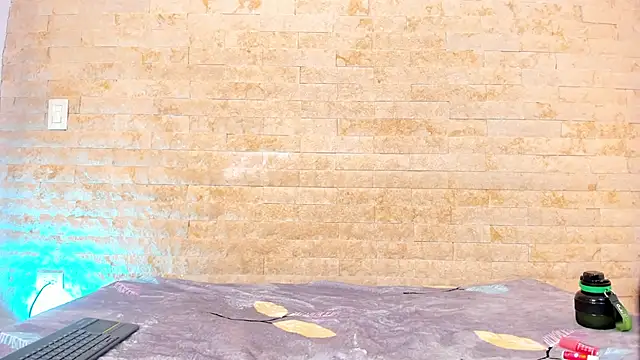 Snapshot of pocahontas_pow chatting on September 2025 12:16:01 PM pocahontas pow online show from September 2025 12:16:01 PM