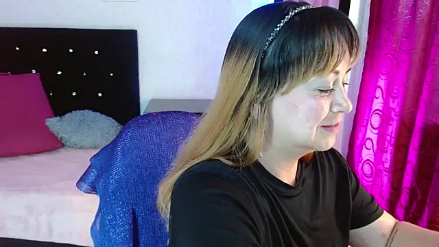 Dalila lust  online show from September 2025 10:10:02 PM