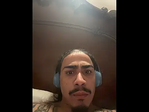 jamesx14877 online show from November 2025 05:39:02 AM