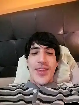 Snapshot of moutt99 chatting on January 2025 02:28:02 PM moutt99 online show from January 2025 02:28:02 PM