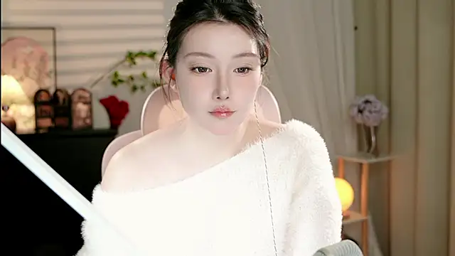 Snapshot of Dou-Dou-er chatting on October 2025 01:34:02 PM Dou-Dou-er online show from October 2025 01:34:02 PM