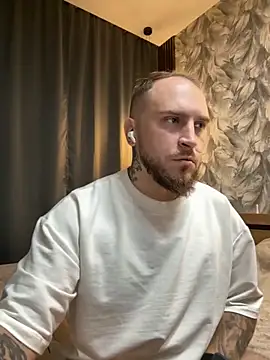 Snapshot of _XxX-XxX_ chatting on October 2025 09:34:02 PM XxX-XxX online show from October 2025 09:34:02 PM