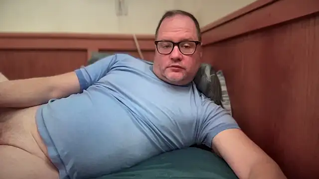 Snapshot of __DR3W__ chatting on March 2025 04:03:02 PM DR3W online show from March 2025 04:03:02 PM