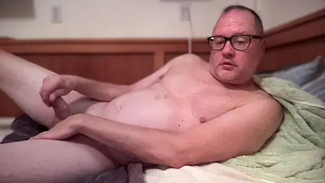 Snapshot of __DR3W__ chatting on September 2025 03:26:01 PM DR3W online show from September 2025 03:26:01 PM