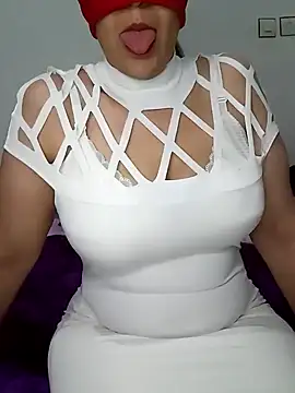 Snapshot of hoyamfocala chatting on February 2025 08:21:01 PM hoyamfocala online show from February 2025 08:21:01 PM