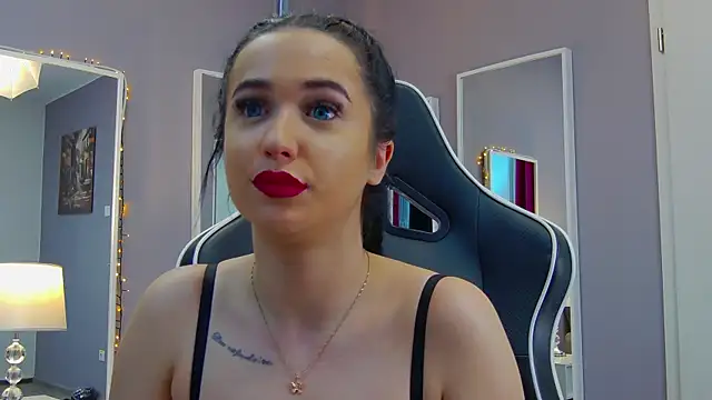 Snapshot of Eva_Lovvia_ chatting on February 2025 10:58:01 PM Eva Lovvia  online show from February 2025 10:58:01 PM