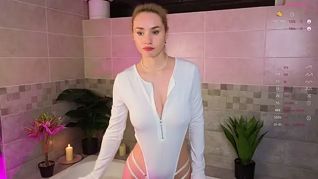 too sexxxy online show from February 2025 04:18:02 PM